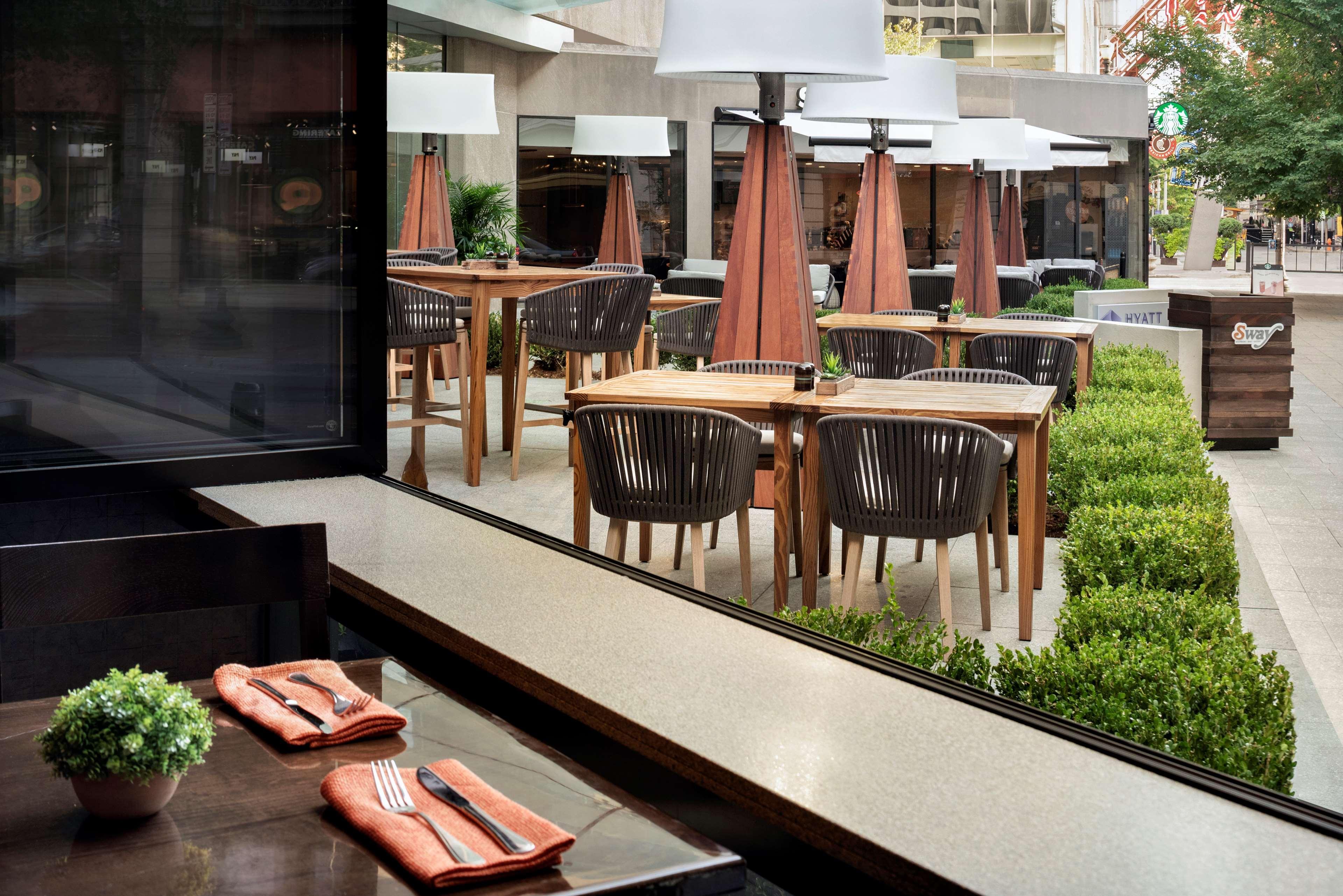 Hotel Hyatt Regency 3*