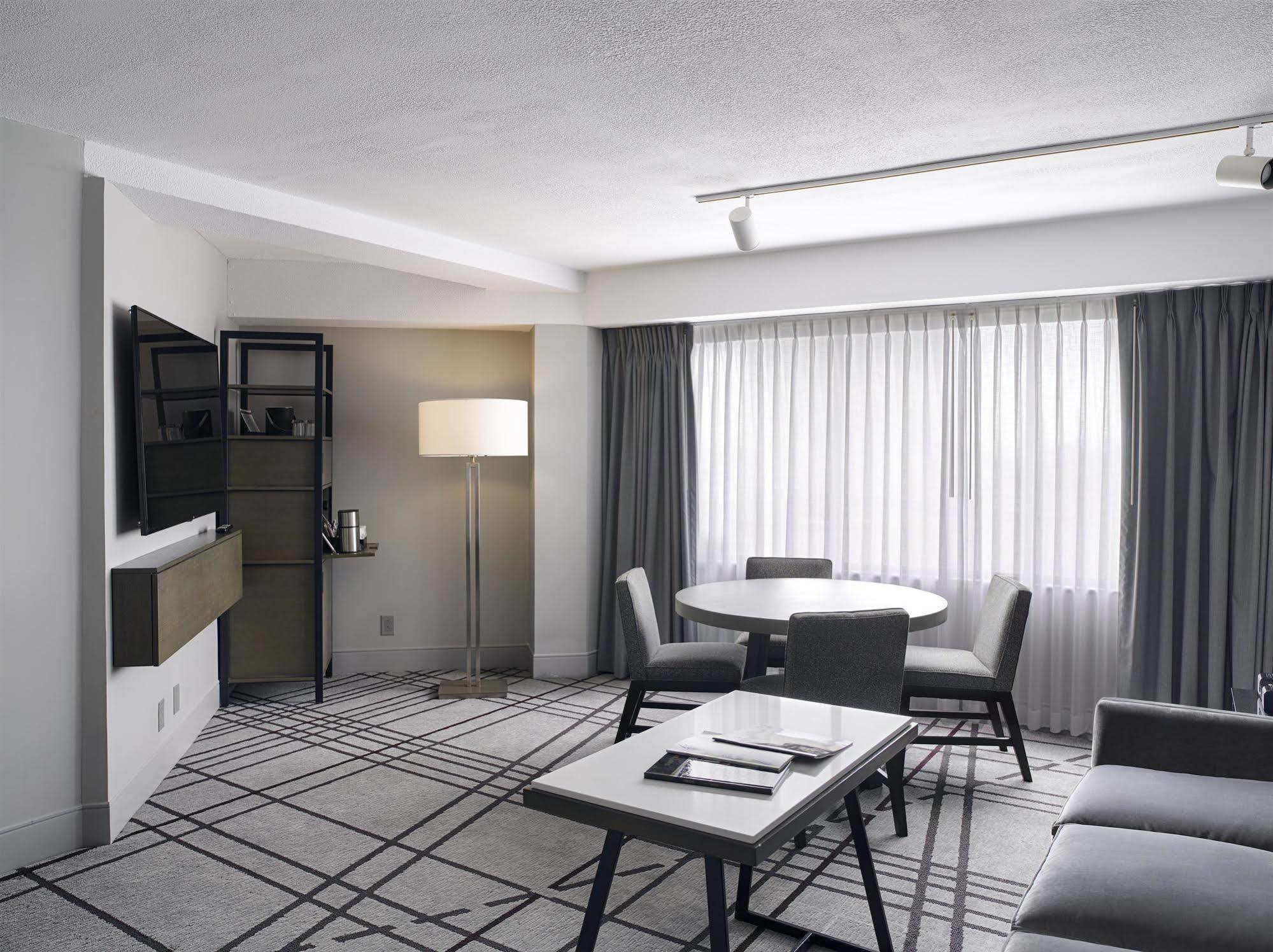 Hyatt Regency Hotel 3*
